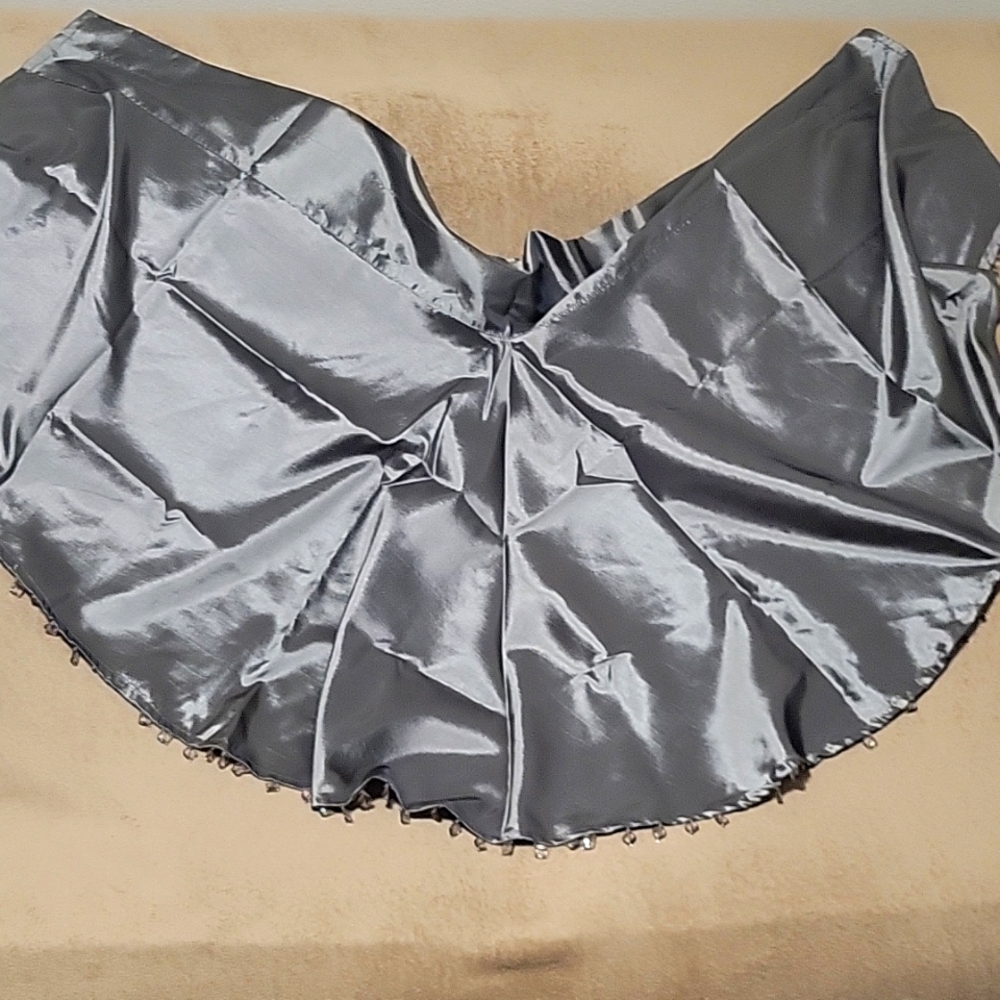 Energy Solutions Decorative Platinum Eva Taffeta Valance 2 in package